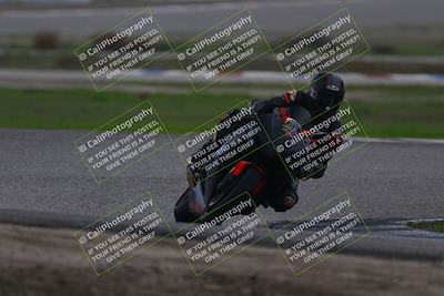 media/Nov-30-2025-TrackDaz (Sun) [[d8b22663df]]/B Group/Session 2 (Sunset)/